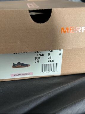 Merrell Women's Black and Brown Trail Glove 7, BNIB